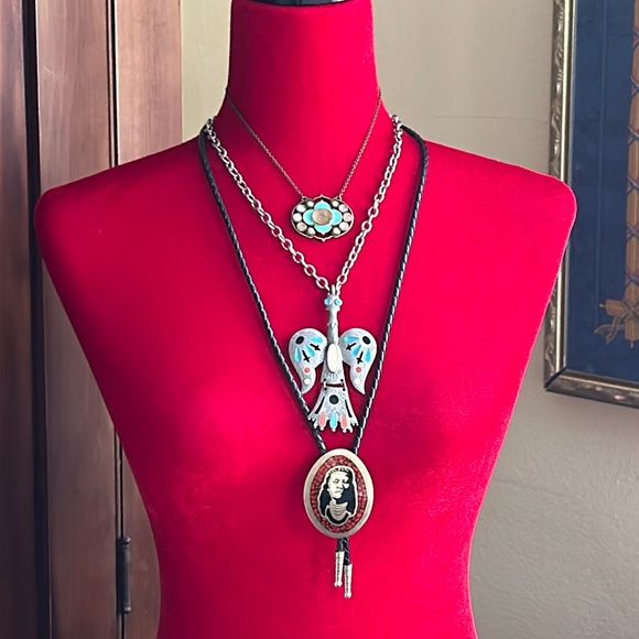 Vintage Pewter Enameled Thunderbird Necklace - Picture 5 of 6